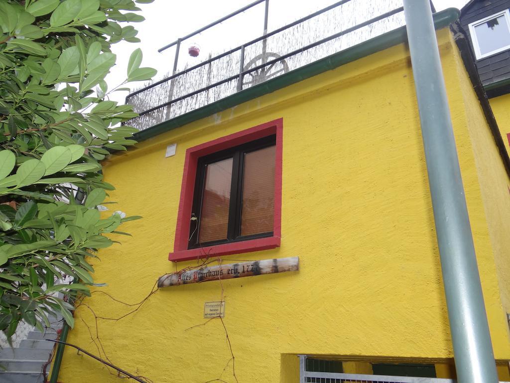 Haus Am Bachgasse - Haus Von 1777 Mit Sauna Zell an der Mosel Kültér fotó